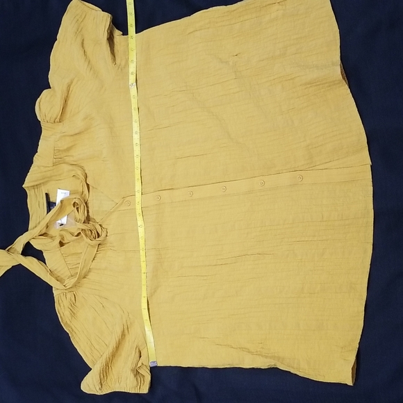 Lane Bryant  Yellow Texturized V neckline bow Top blouse Size 22 - Picture 10 of 12